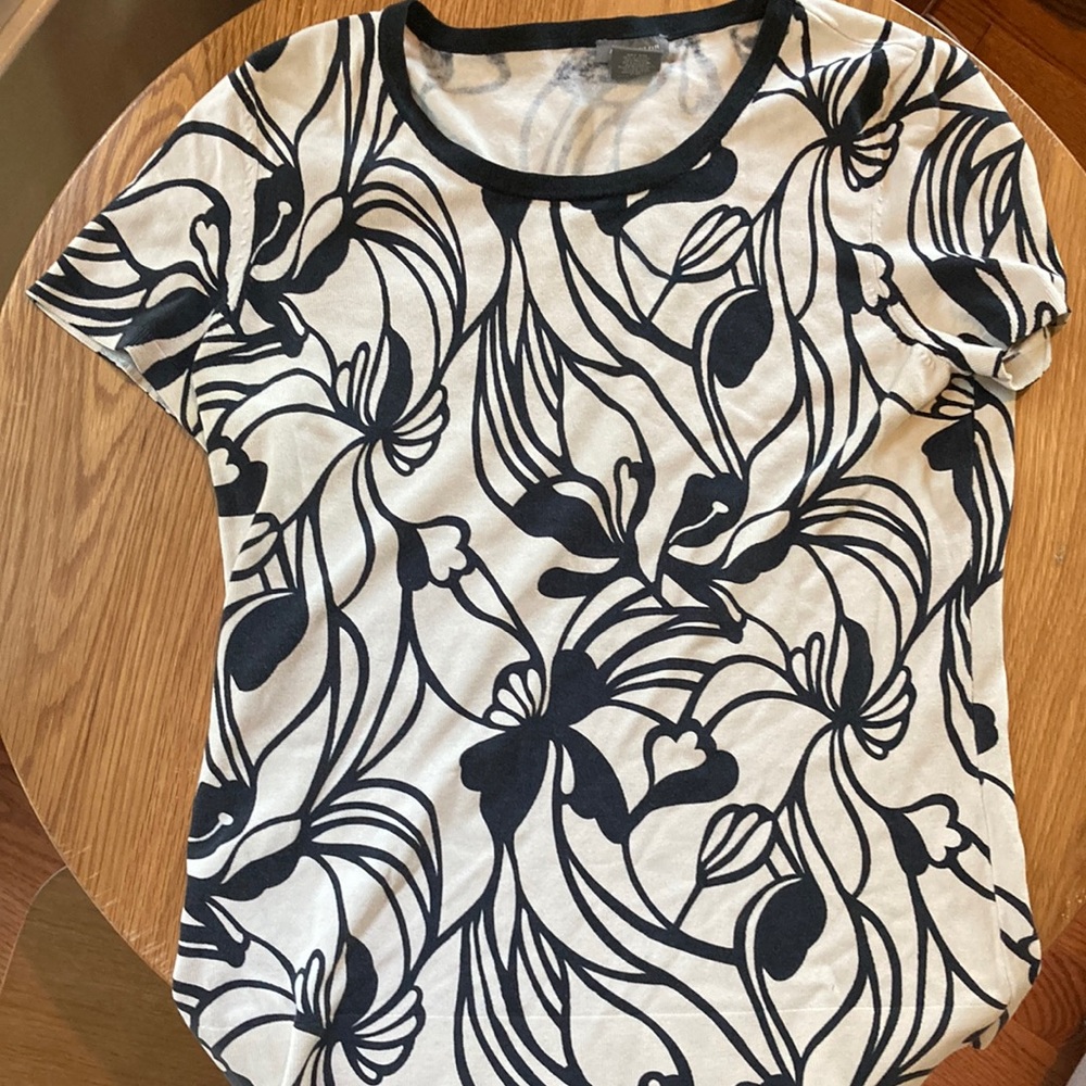 Ann Taylor vintage thin sweater top floral graphic black on cream M